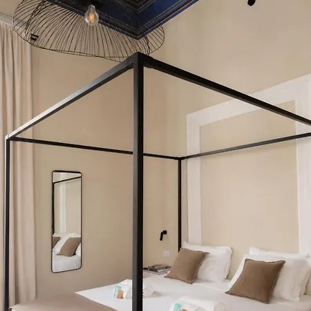 Zen Trevi Luxury Πανσιόν 4*