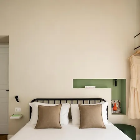 Zen Trevi Luxury Πανσιόν