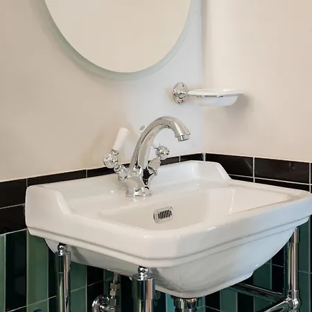 Zen Trevi Luxury Πανσιόν