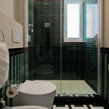 Πανσιόν Zen Trevi Luxury